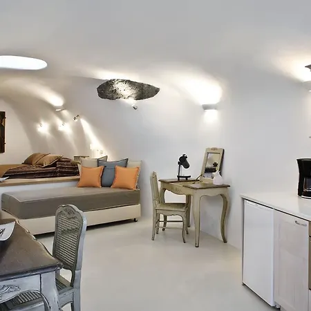 Gemela's Family Homes Holiday home Oia (Santorini)